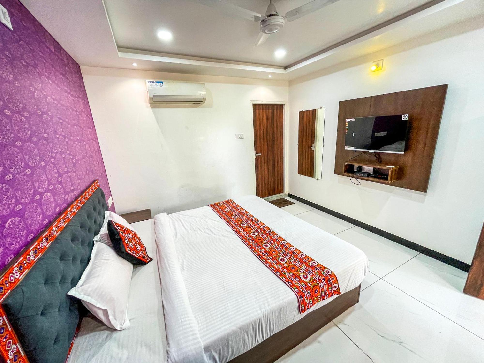 Stay Guru Resort Farm Villa Bhuj Chambre photo